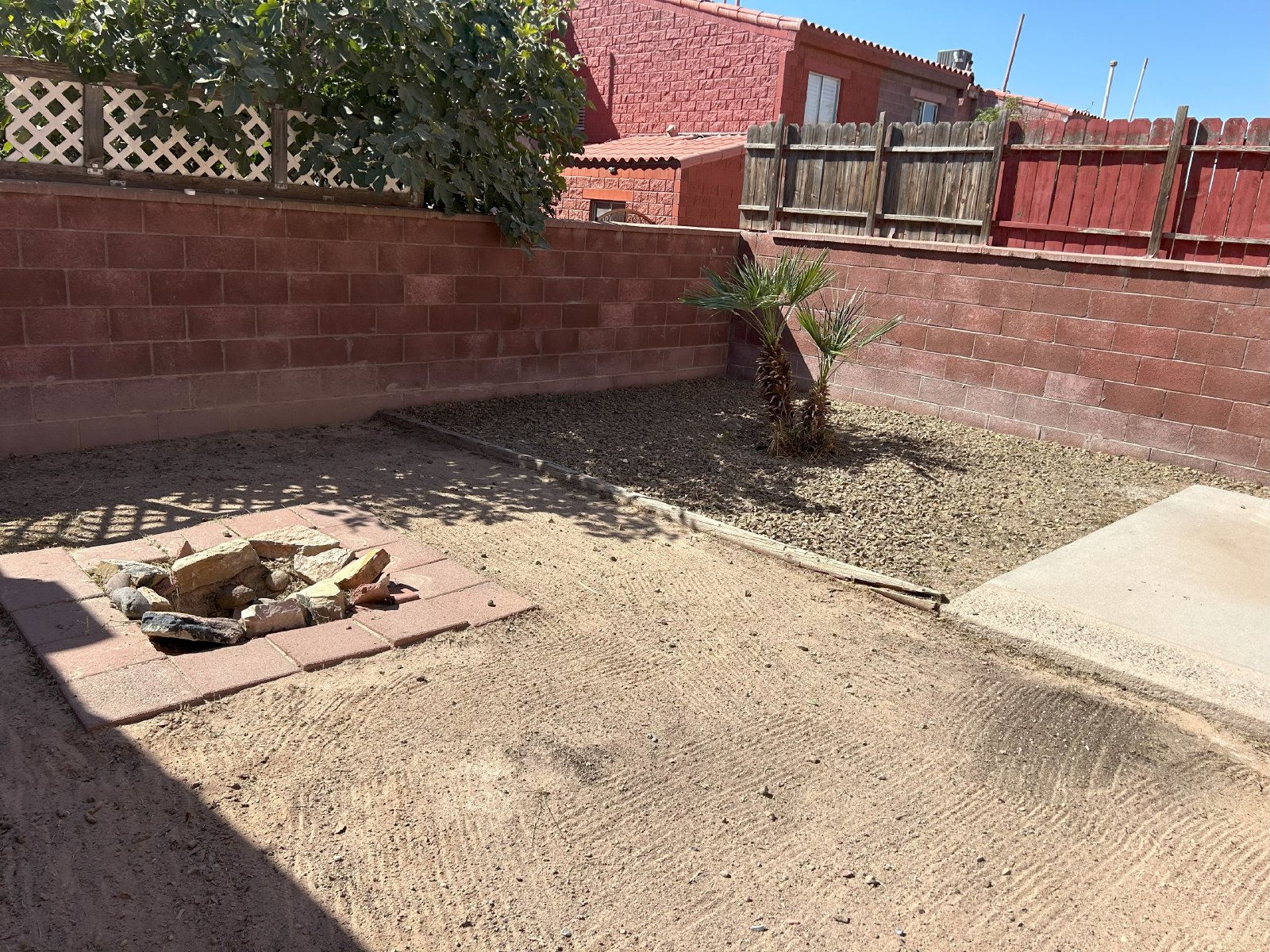 EASTSIDE: 3 BR, 2 BA TOWNHOME property image