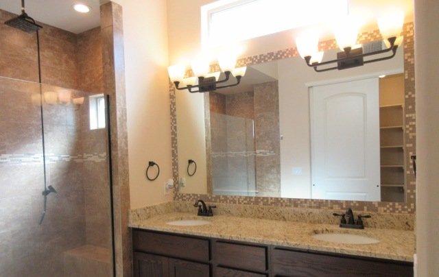 SANTA TERESA- 4 BR, 2 BA WITH REFRIGERATED AIR! property image