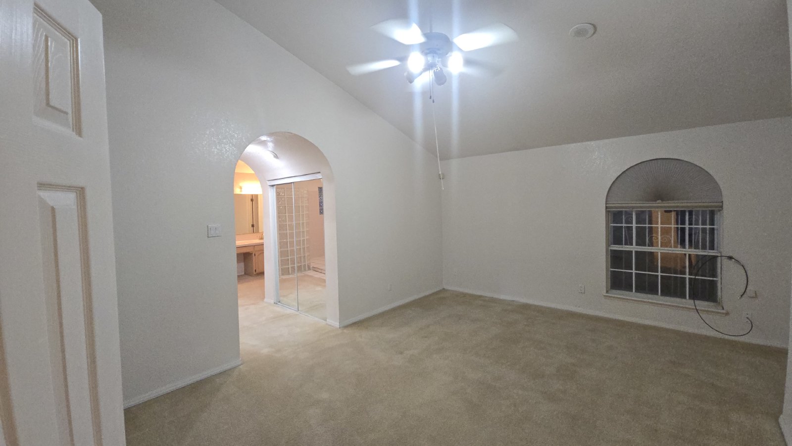 WESTSIDE: 3 BR + BONUS/OFFICE REFRIGERATED AIR!!! property image