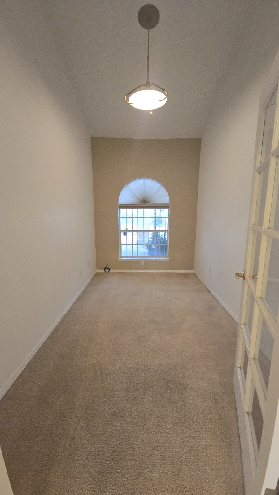 WESTSIDE: 3 BR + BONUS/OFFICE REFRIGERATED AIR!!! property image