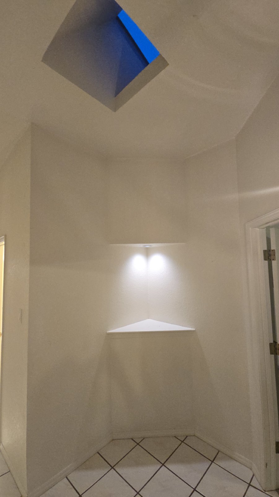 WESTSIDE: 3 BR + BONUS/OFFICE REFRIGERATED AIR!!! property image