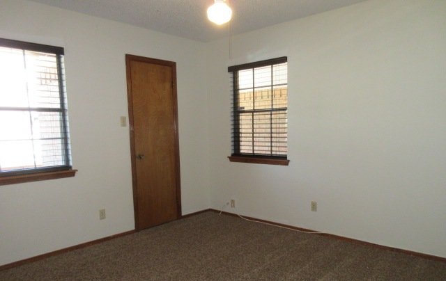 WEST: 3 BR, 2 BA  **SWIMMING POOL** property image