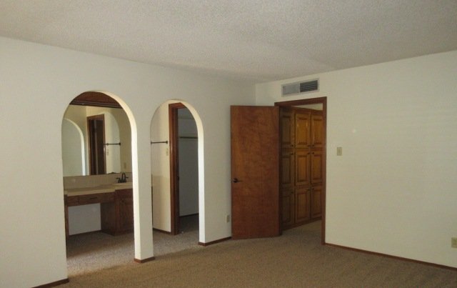 WEST: 3 BR, 2 BA  **SWIMMING POOL** property image