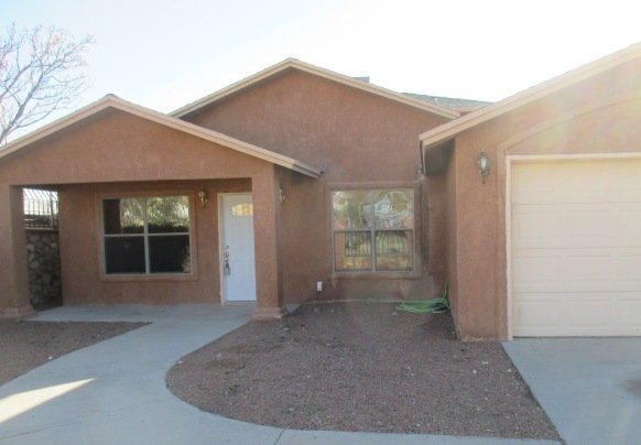 NORTHEAST: 4 BR, 3 BA *** REFRIGERATED AIR *** property image