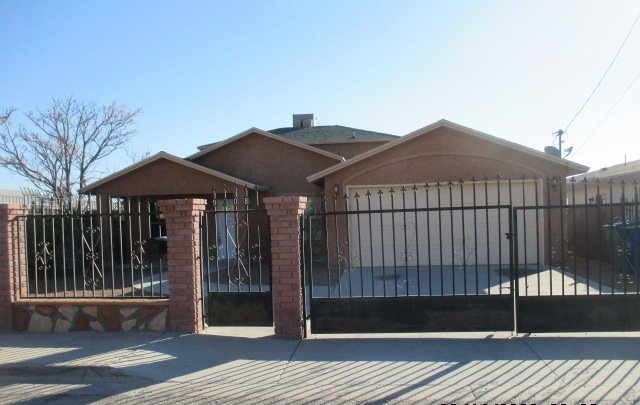 NORTHEAST: 4 BR, 3 BA *** REFRIGERATED AIR *** property image