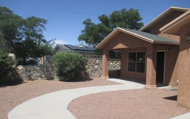 NORTHEAST: 4 BR, 3 BA *** REFRIGERATED AIR *** property image