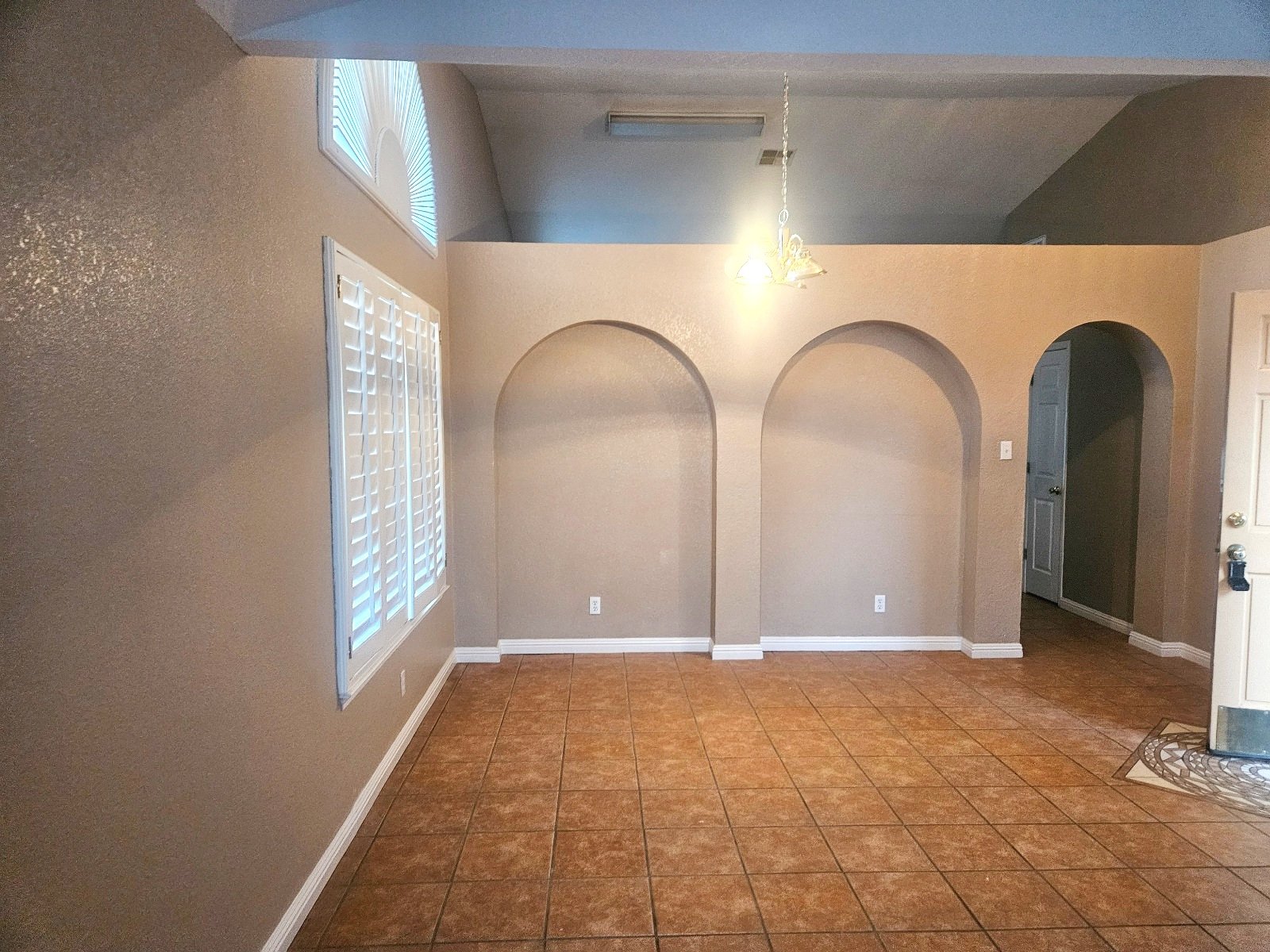 WESTSIDE: 3 BR, 2 BTH REFRIGERATED AIR*** property image