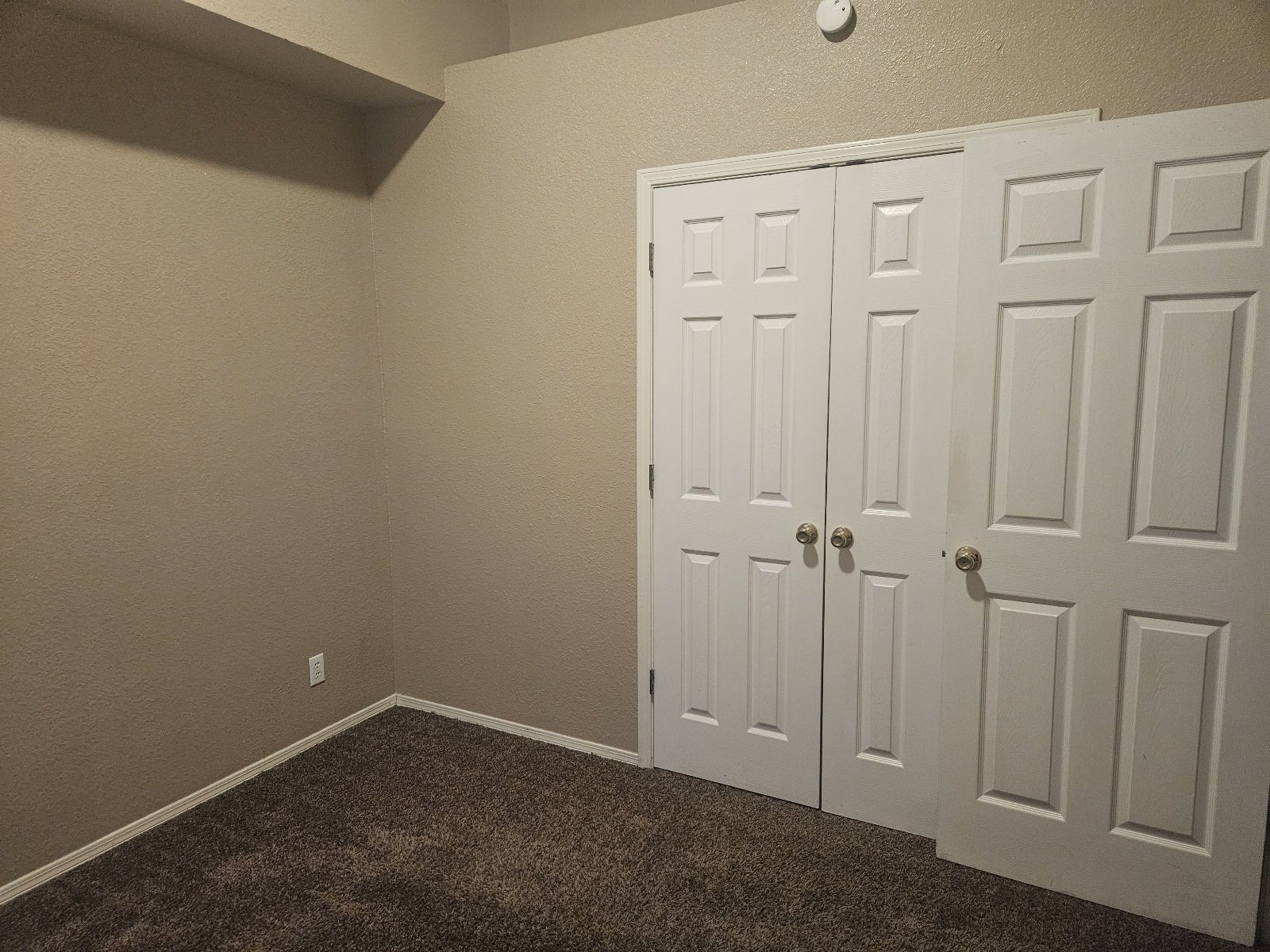 WESTSIDE: 3 BR, 2 BTH REFRIGERATED AIR*** property image