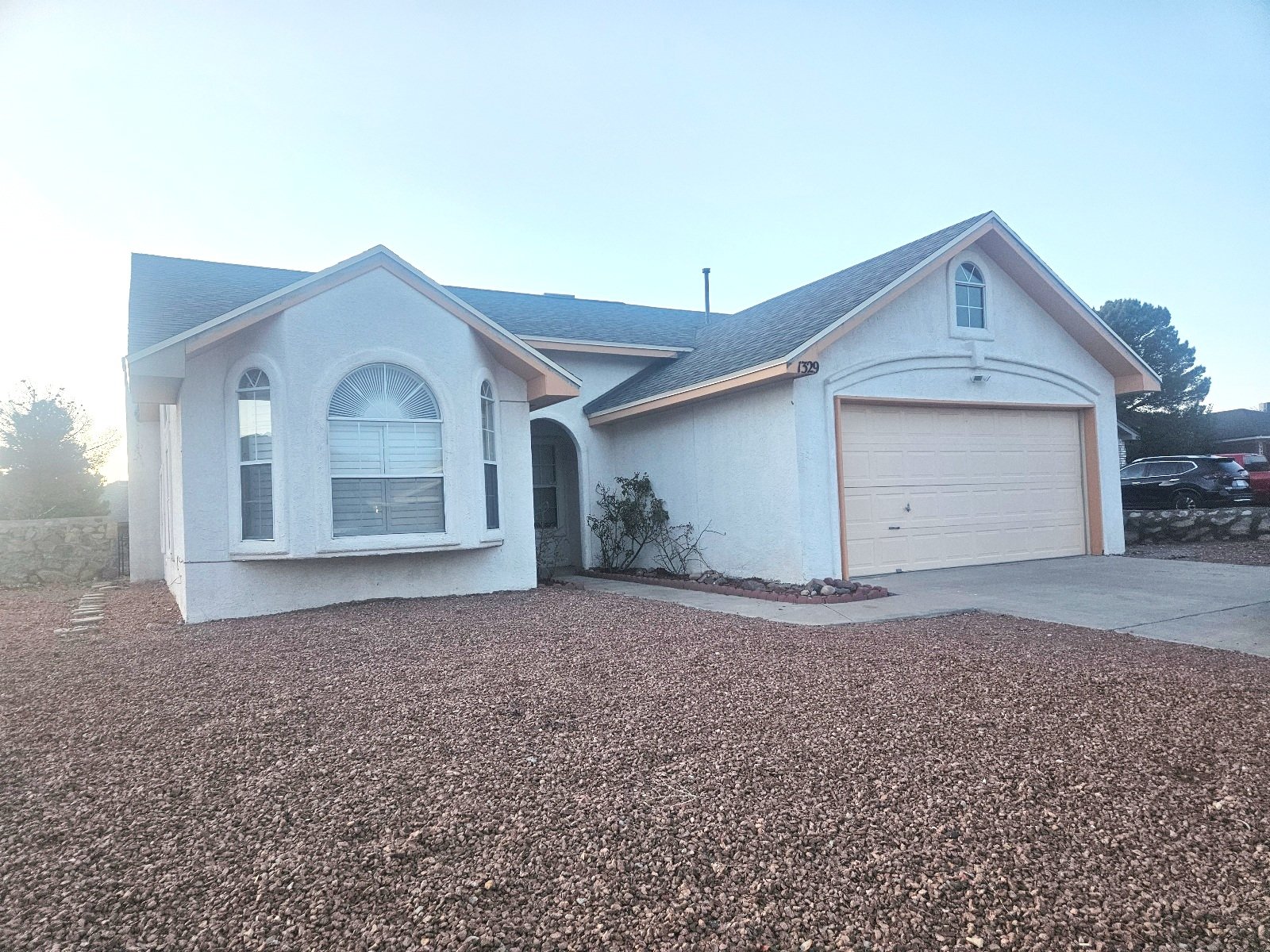 WESTSIDE: 3 BR, 2 BTH REFRIGERATED AIR*** property image