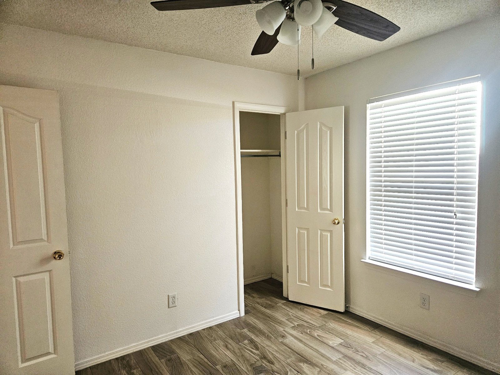 EAST : 3 BR, 2 BTH ***REFRIGERATED AIR*** property image