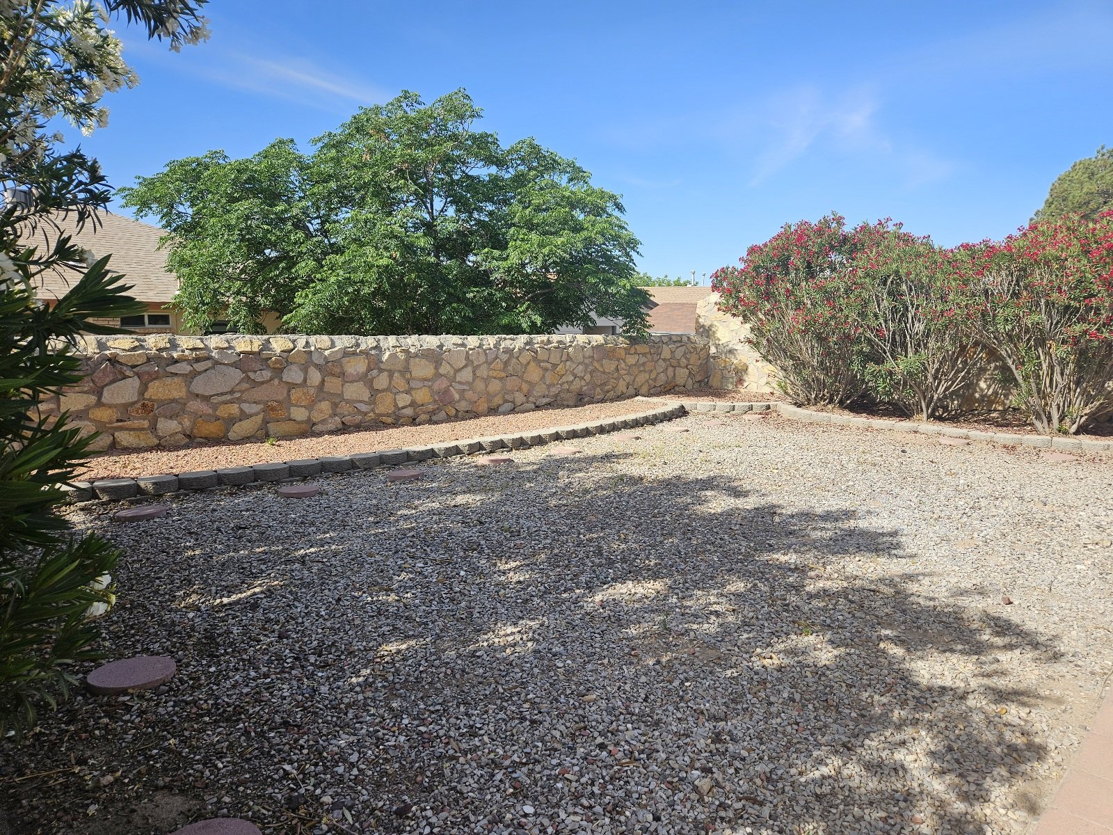EAST : 3 BR, 2 BTH ***REFRIGERATED AIR*** property image