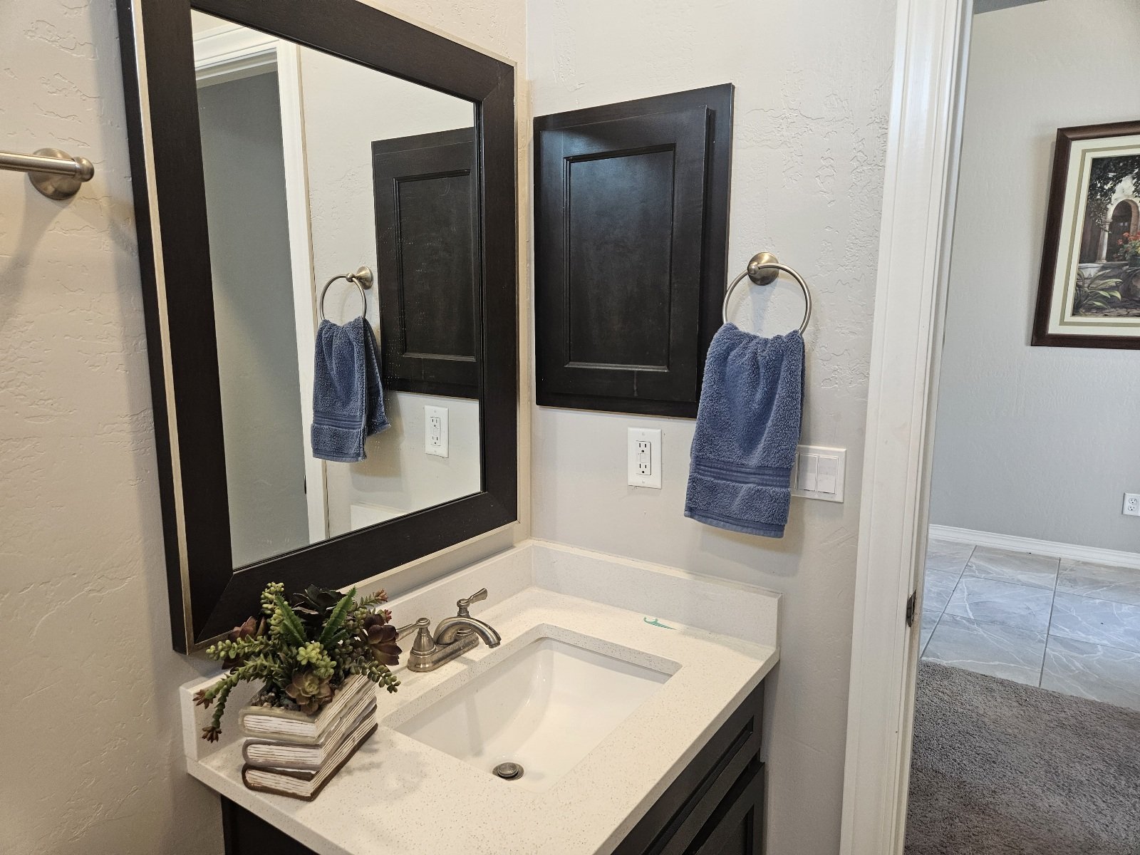 SANTA TERESA- 3 BR, 2 BA WITH REFRIGERATED AIR! property image