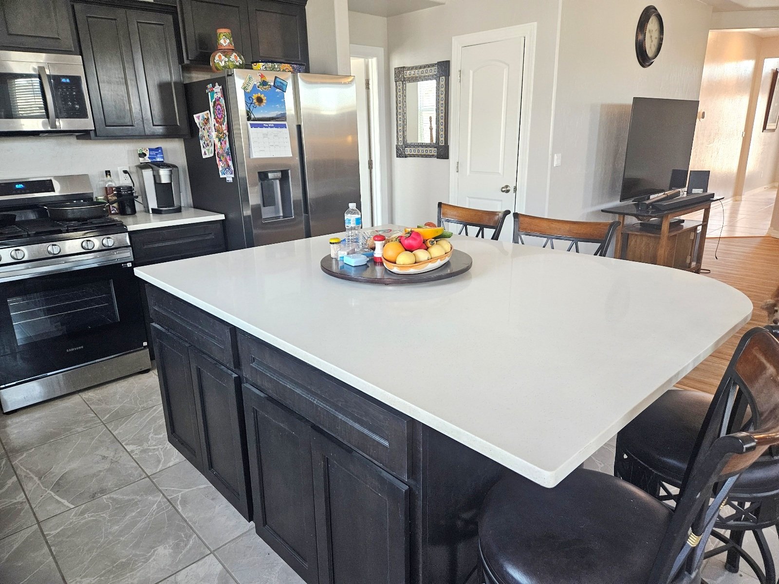 SANTA TERESA- 3 BR, 2 BA WITH REFRIGERATED AIR! property image