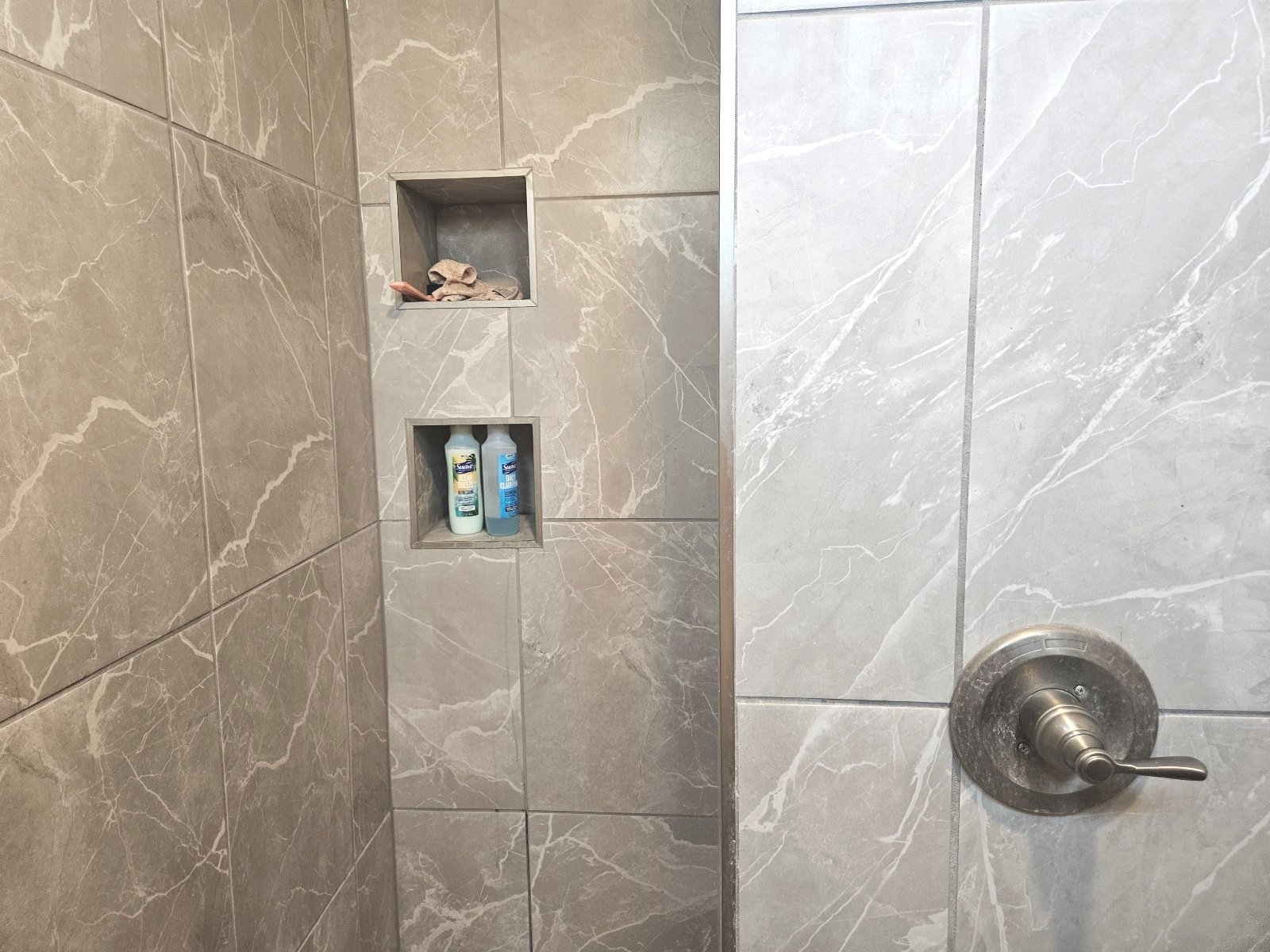 SANTA TERESA- 3 BR, 2 BA WITH REFRIGERATED AIR! property image