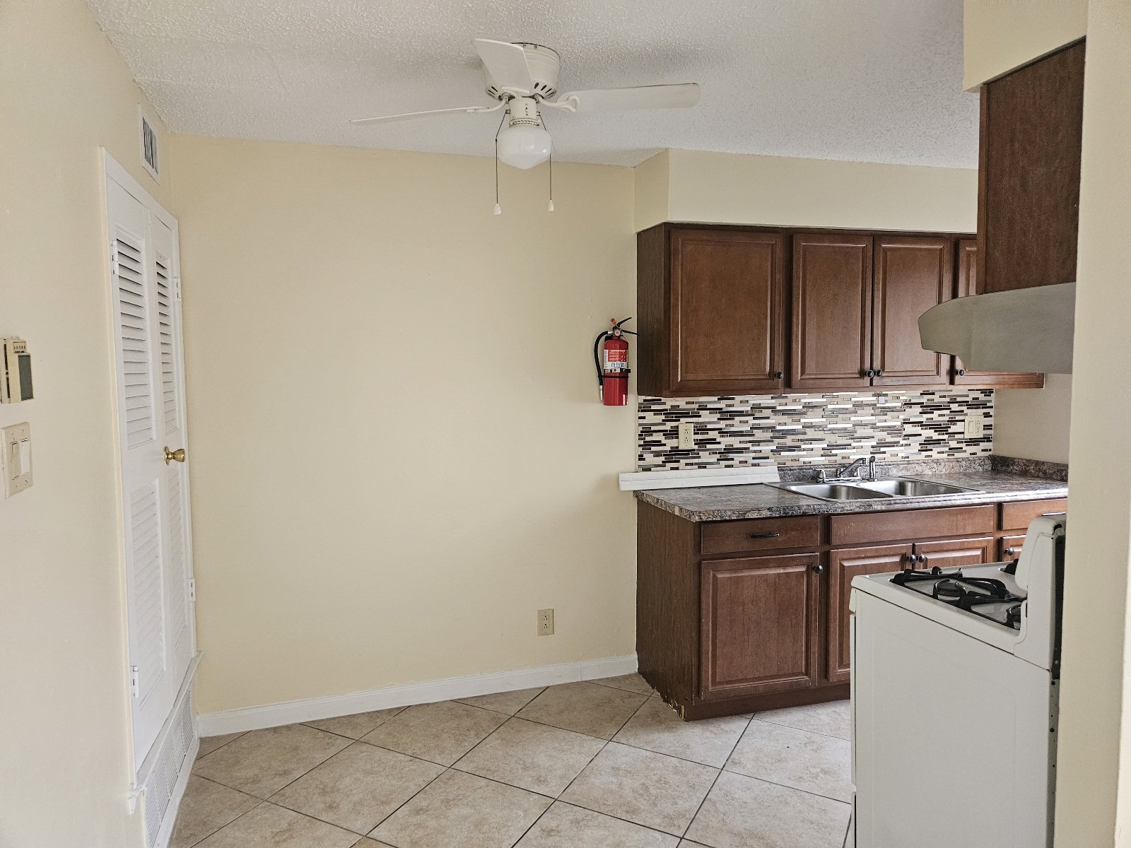 CENTRAL: 1 BR, 1 BA  APARTMENT NEAR UTEP AND HOSPITALS! property image