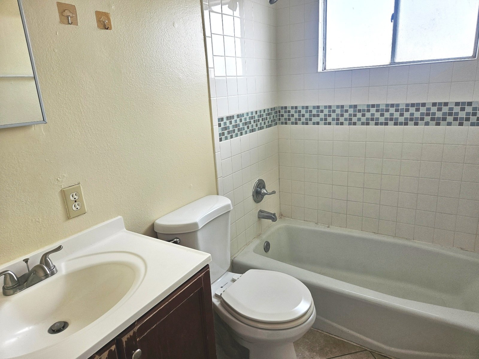 CENTRAL: 1 BR, 1 BA  APARTMENT NEAR UTEP AND HOSPITALS! property image