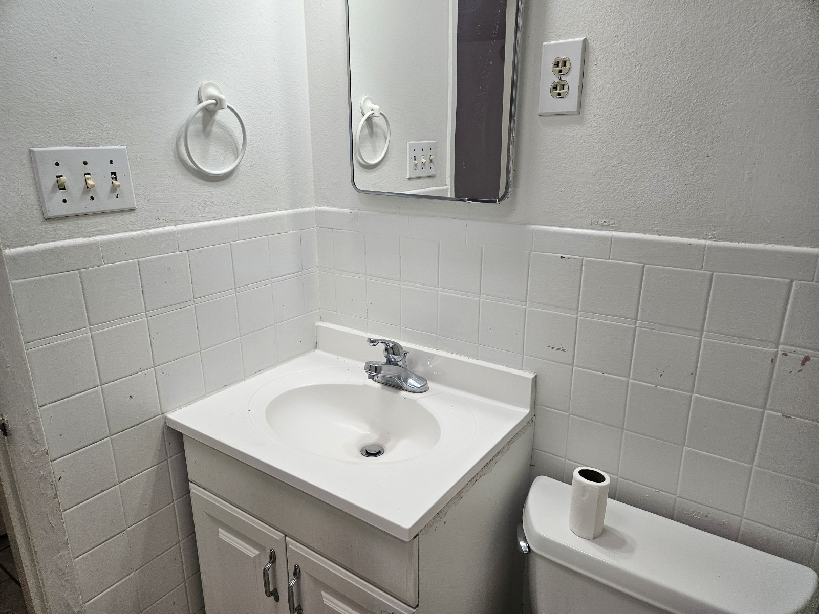NORTHEAST: 4 BR, 1.75 BTH property image