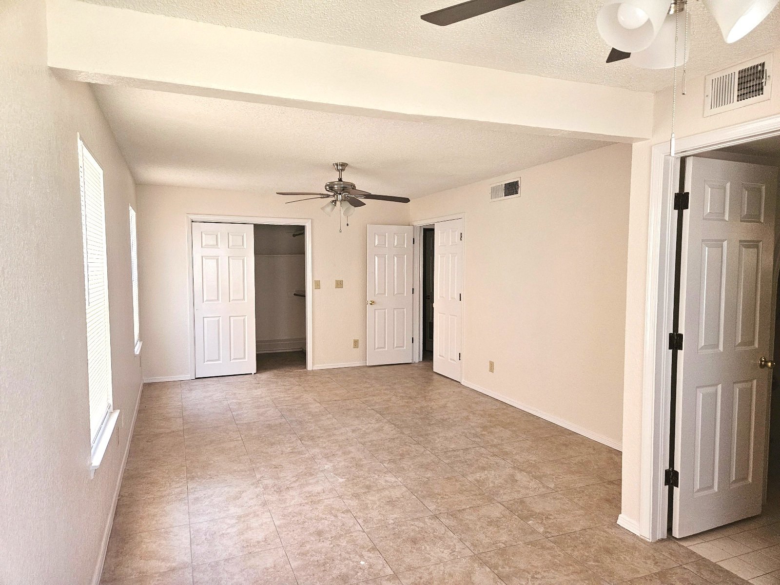WEST: 3 BR, 2.5 BTH property image
