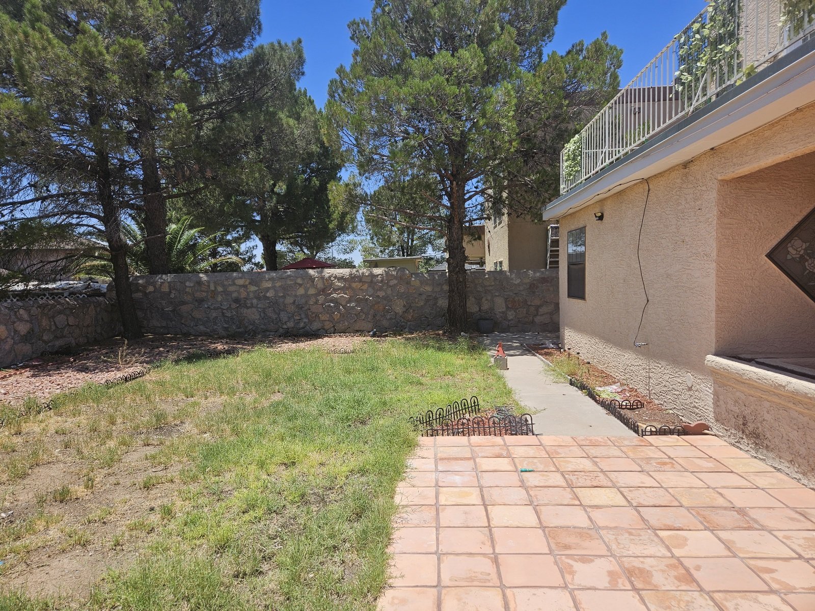 WEST: 3 BR, 2.5 BTH property image