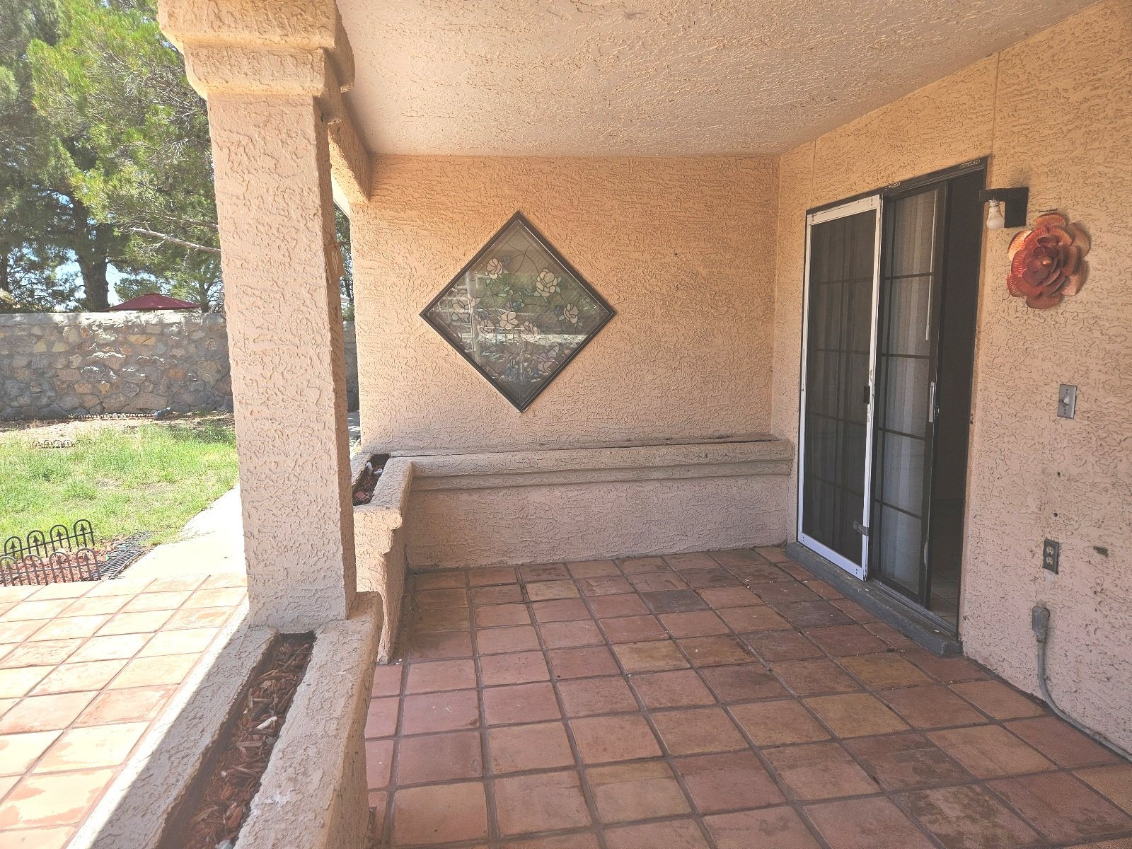 WEST: 3 BR, 2.5 BTH property image