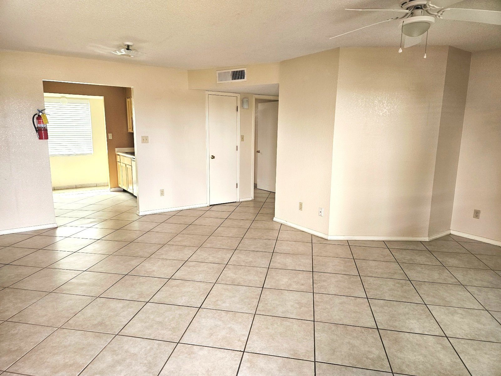 WESTSIDE: 2 BR, 1 BA REFRIGERATED AIR property image