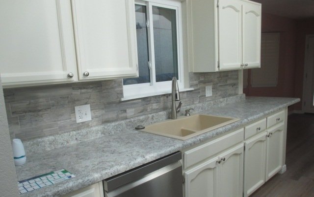 WESTSIDE: 3 BR, 2 BA TOWNHOME REFRIGERATED AIR property image