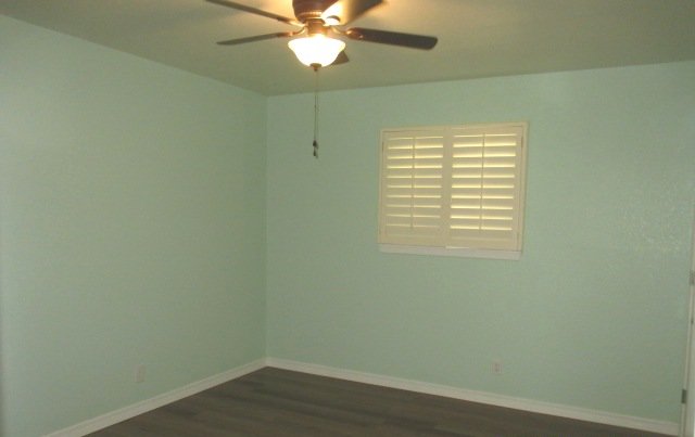 WESTSIDE: 3 BR, 2 BA TOWNHOME REFRIGERATED AIR property image