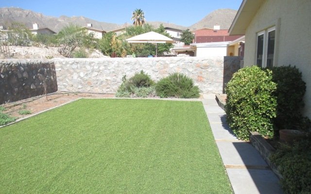 WESTSIDE: 3 BR, 2 BA TOWNHOME REFRIGERATED AIR property image