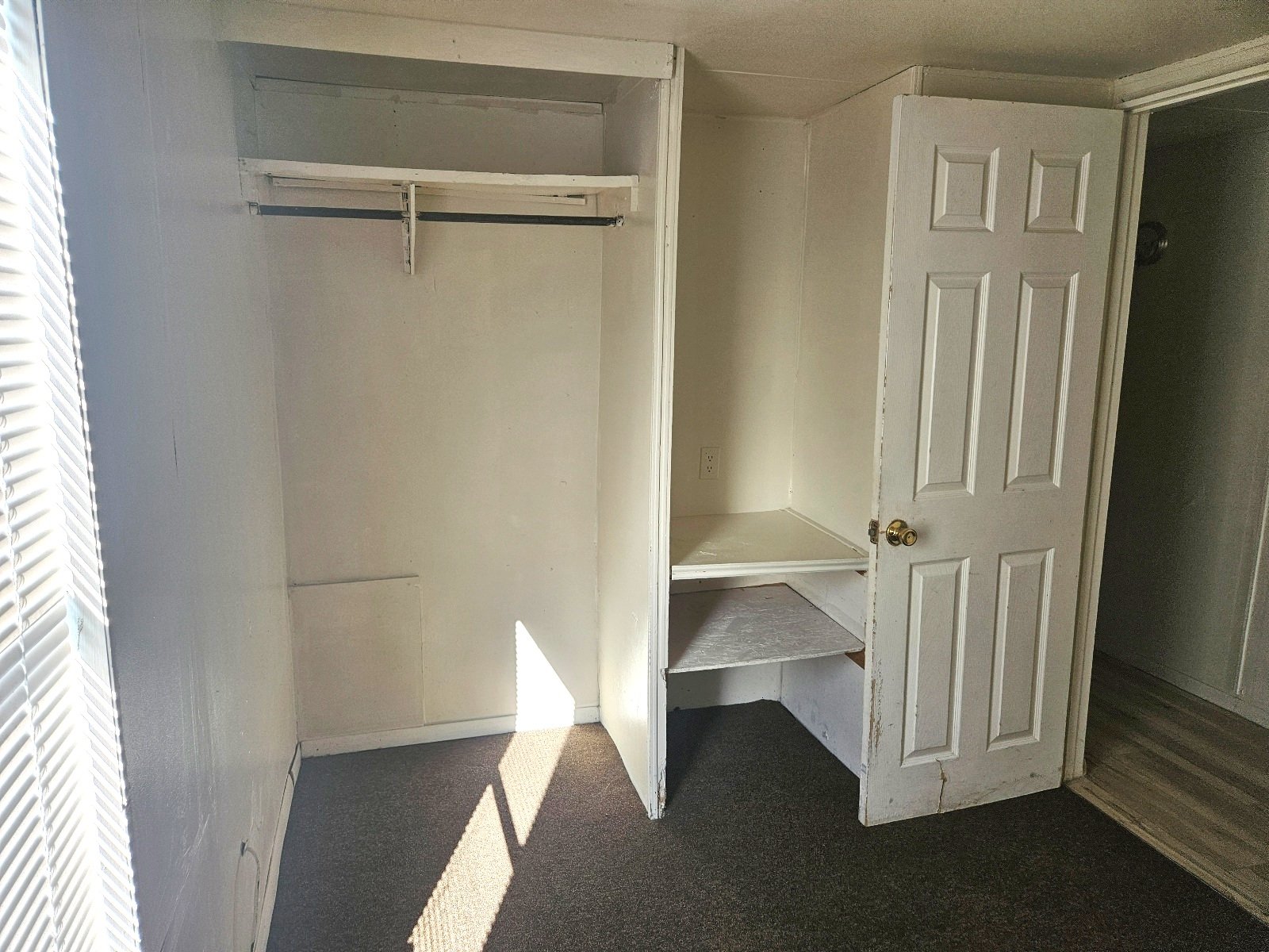 LOWER VALLEY MOBILE HOME!! 2 BR, 1 BA property image