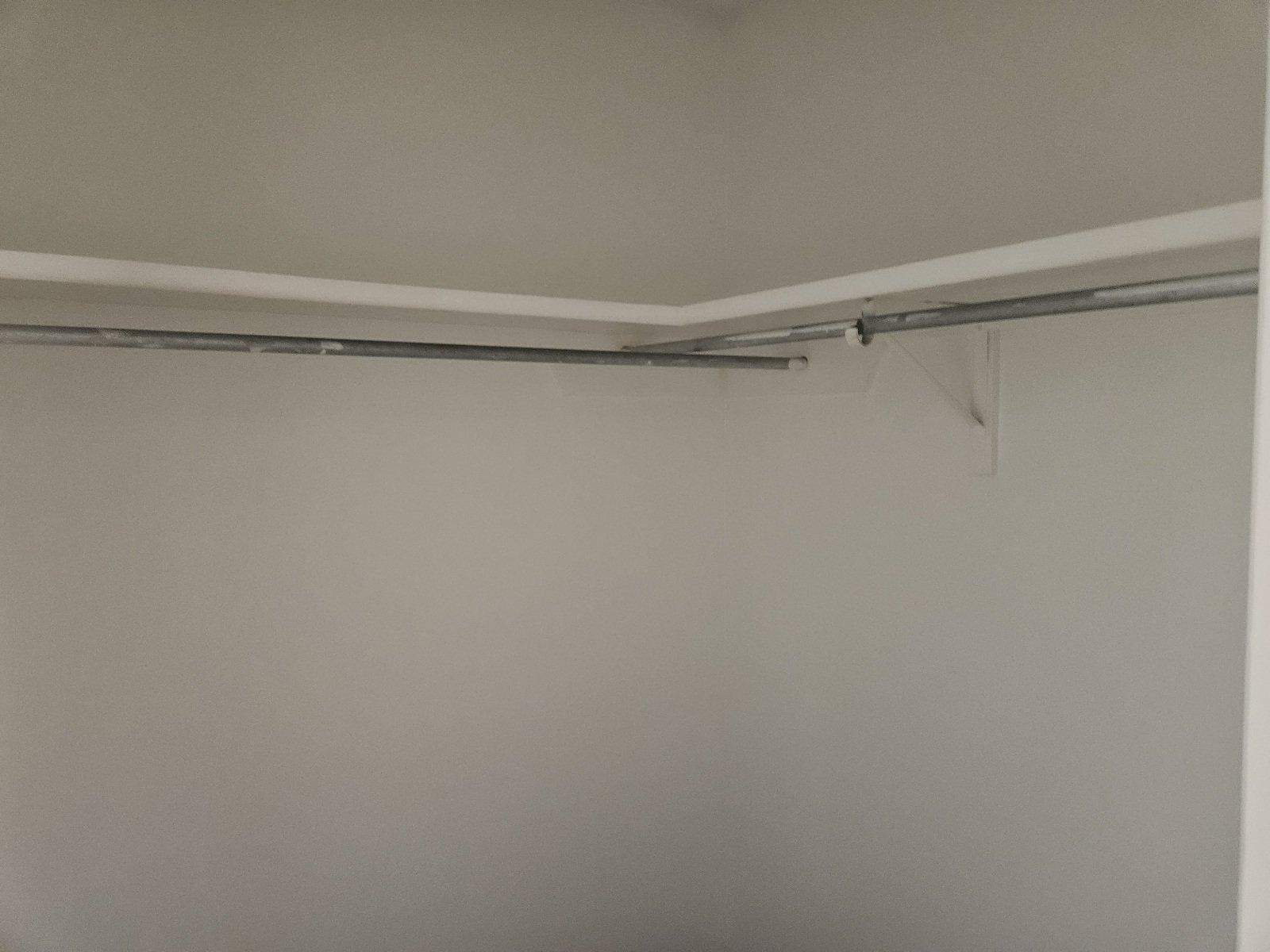 WEST: DUPLEX: 2 BR 2 BTH *** REFRIGERATED AIR *** property image