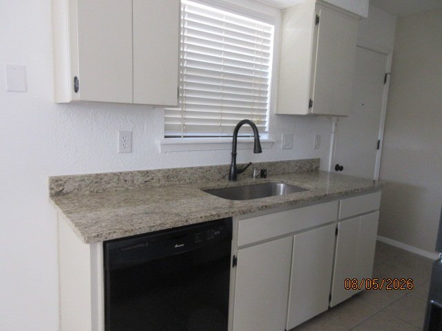 WESTSIDE DUPLEX: 3 BR 2 BATH property image