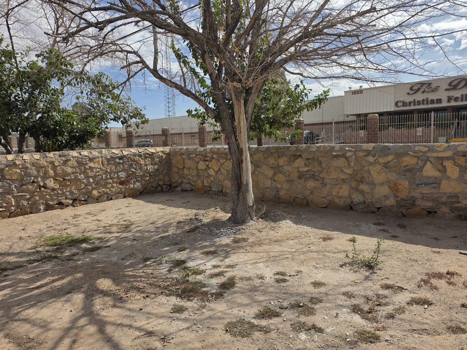 LOWER VALLEY: 3 BR, 1.5 BTH property image