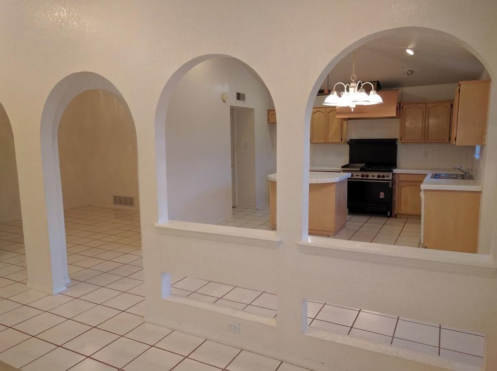 WESTSIDE: 3 BR + BONUS/OFFICE REFRIGERATED AIR!!! property image