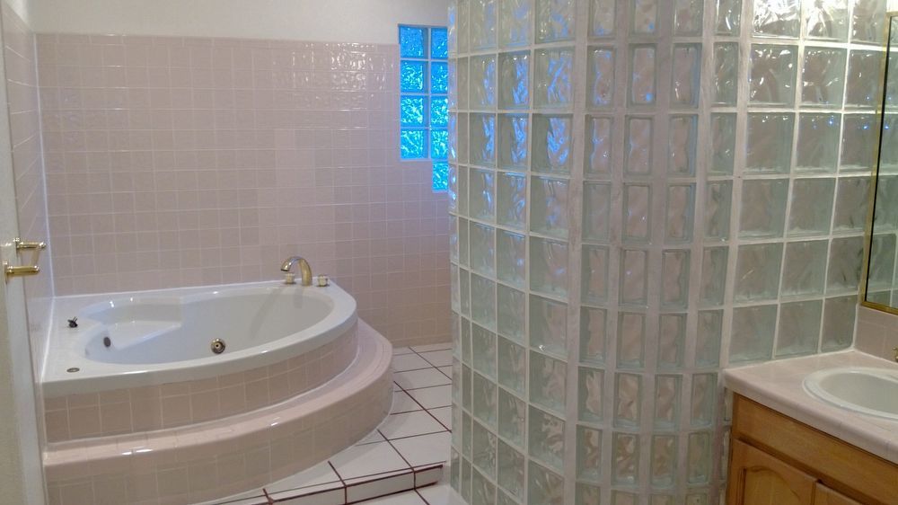 WESTSIDE: 3 BR + BONUS/OFFICE REFRIGERATED AIR!!! property image