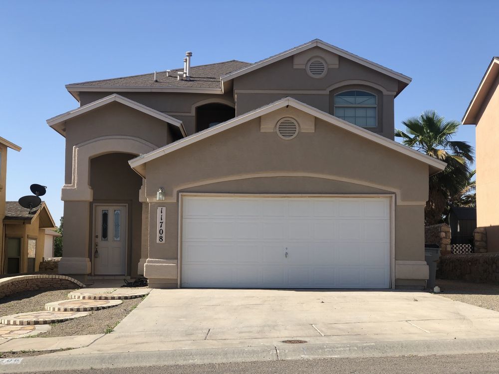 EAST: 4 BR, 2.5 BTH: REFRIGERATED AIR!! property image